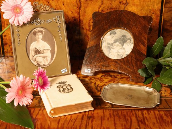 Lotto di galanterie d'epoca  - Asta Arredi e dipinti da un antico palazzo marchigiano - Associazione Nazionale - Case d'Asta italiane