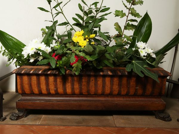 Fioriera in legno tenero  - Asta Arredi e dipinti da un antico palazzo marchigiano - Associazione Nazionale - Case d'Asta italiane