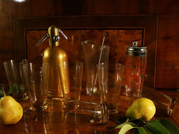 Set da aperitivo  - Asta Arredi e dipinti da un antico palazzo marchigiano - Associazione Nazionale - Case d'Asta italiane