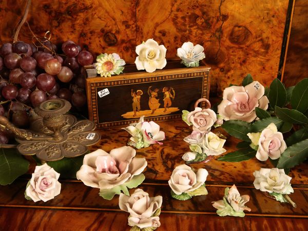 Lotto di curiosit�  - Asta Arredi e dipinti da un antico palazzo marchigiano - Associazione Nazionale - Case d'Asta italiane