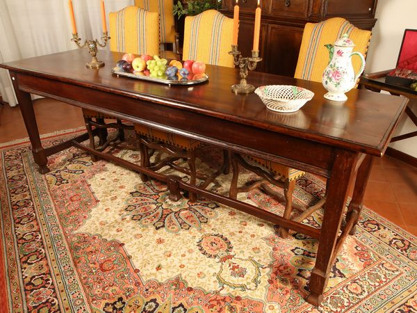 Tavolo da bilioteca in noce  - Asta Arredi e dipinti da un antico palazzo marchigiano - Associazione Nazionale - Case d'Asta italiane