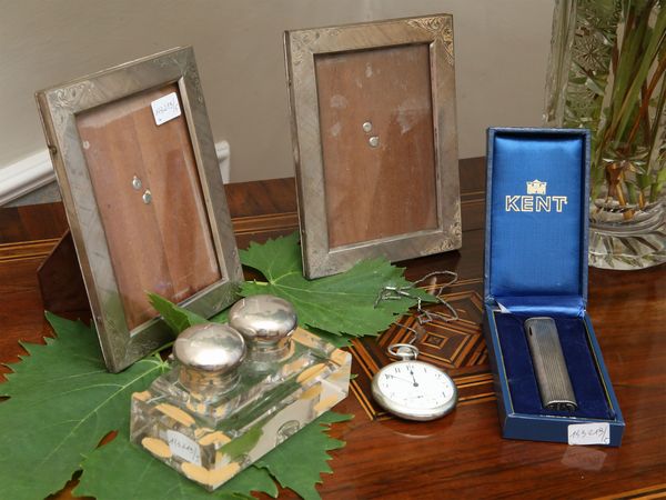 Lotto di curiost� da scrivania  - Asta Arredi e dipinti da un antico palazzo marchigiano - Associazione Nazionale - Case d'Asta italiane