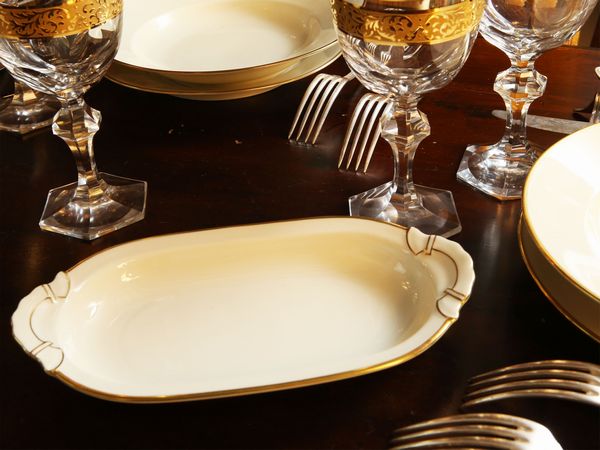 Servizio di piatti in porcellana Bavaria  - Asta Arredi e dipinti da un antico palazzo marchigiano - Associazione Nazionale - Case d'Asta italiane