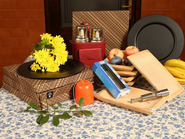 Set di accessori per la tavola  - Asta Arredi e dipinti da un antico palazzo marchigiano - Associazione Nazionale - Case d'Asta italiane