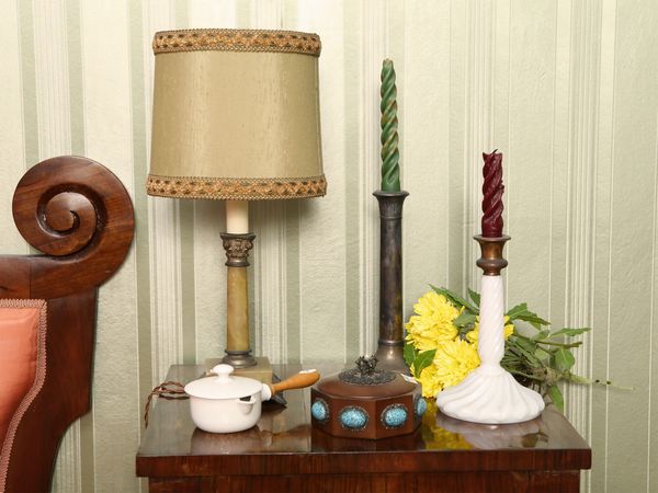 Lotto di accesori per camera da letto  - Asta Arredi e dipinti da un antico palazzo marchigiano - Associazione Nazionale - Case d'Asta italiane