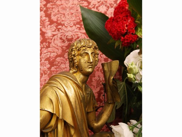 Grande orologio da tavolo in bronzo dorato, movimento Gillion Pons  - Asta Arredi e dipinti da un antico palazzo marchigiano - Associazione Nazionale - Case d'Asta italiane