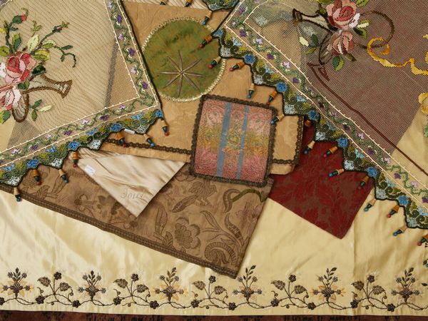 Lotto di tessuti d'arredo  - Asta Arredi e dipinti da un antico palazzo marchigiano - Associazione Nazionale - Case d'Asta italiane