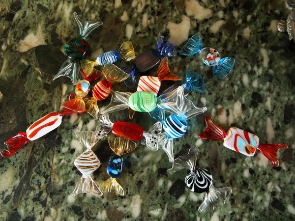 Cestino in filigrana di metallo argentato  - Asta Arredi e dipinti da un antico palazzo marchigiano - Associazione Nazionale - Case d'Asta italiane