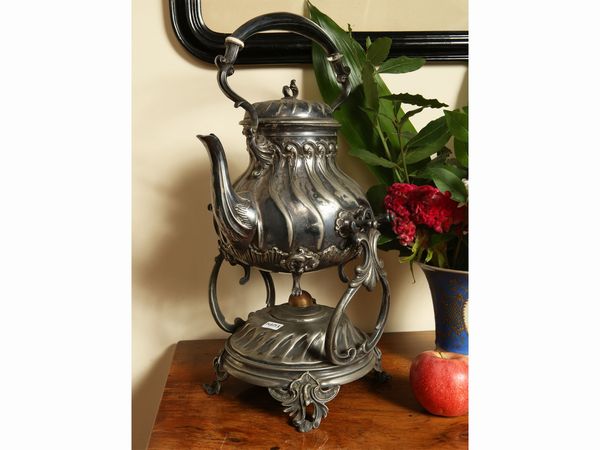 Samovar in metallo argentato  - Asta Arredi e dipinti da un antico palazzo marchigiano - Associazione Nazionale - Case d'Asta italiane
