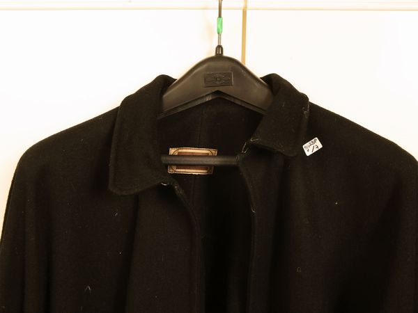 Assortimento di capi ed accessori vintage  - Asta Arredi e dipinti da un antico palazzo marchigiano - Associazione Nazionale - Case d'Asta italiane