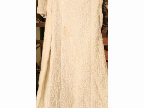 Abito da sposa sartoriale  - Asta Arredi e dipinti da un antico palazzo marchigiano - Associazione Nazionale - Case d'Asta italiane