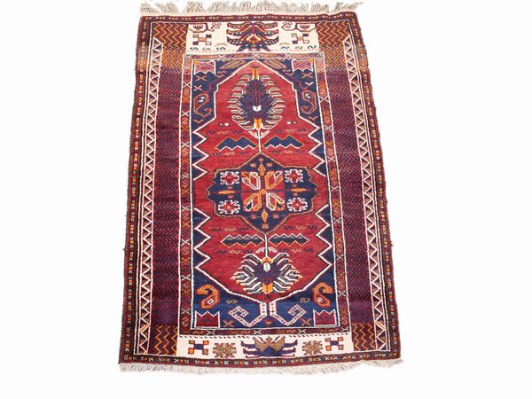 Tappeto persiano Beluci di vecchia manifattura  - Asta Arredi e dipinti da un antico palazzo marchigiano - Associazione Nazionale - Case d'Asta italiane