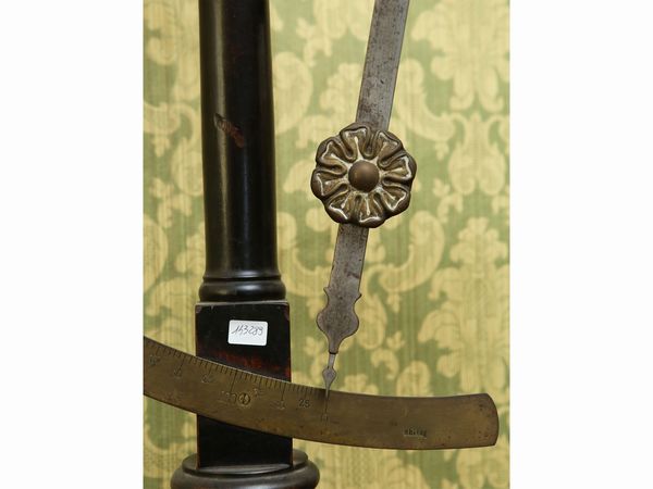 Grande bilancia  - Asta Arredi e dipinti da un antico palazzo marchigiano - Associazione Nazionale - Case d'Asta italiane