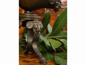 Lotto di curiosit  - Asta Arredi e dipinti da un antico palazzo marchigiano - Associazione Nazionale - Case d'Asta italiane