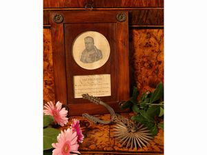 Lotto di curiosit� militari  - Asta Arredi e dipinti da un antico palazzo marchigiano - Associazione Nazionale - Case d'Asta italiane