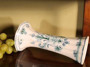 Lotto di curiosit� in porcellana  - Asta Arredi e dipinti da un antico palazzo marchigiano - Associazione Nazionale - Case d'Asta italiane