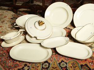 Servizio di piatti in porcellana Bavaria  - Asta Arredi e dipinti da un antico palazzo marchigiano - Associazione Nazionale - Case d'Asta italiane
