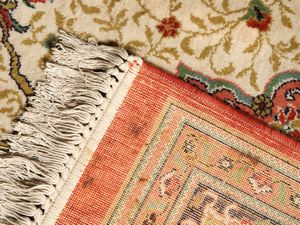 Tappeto meccanico ad imitazione del persiano  - Asta Arredi e dipinti da un antico palazzo marchigiano - Associazione Nazionale - Case d'Asta italiane