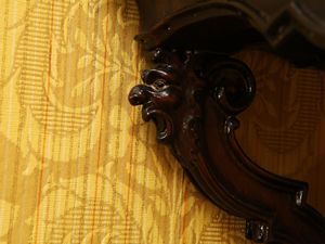 Lotto di complementi di arredo d'epoca  - Asta Arredi e dipinti da un antico palazzo marchigiano - Associazione Nazionale - Case d'Asta italiane