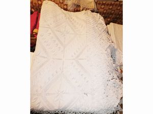 Tre copriletti per letto matrimoniale  - Asta Arredi e dipinti da un antico palazzo marchigiano - Associazione Nazionale - Case d'Asta italiane