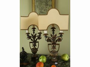 Coppia di portapalmette in legno intagliato e dorato  - Asta Arredi e dipinti da un antico palazzo marchigiano - Associazione Nazionale - Case d'Asta italiane