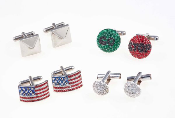 Lotto composto da quattro paia di bottoni da polso  - Asta Gioielli - Associazione Nazionale - Case d'Asta italiane