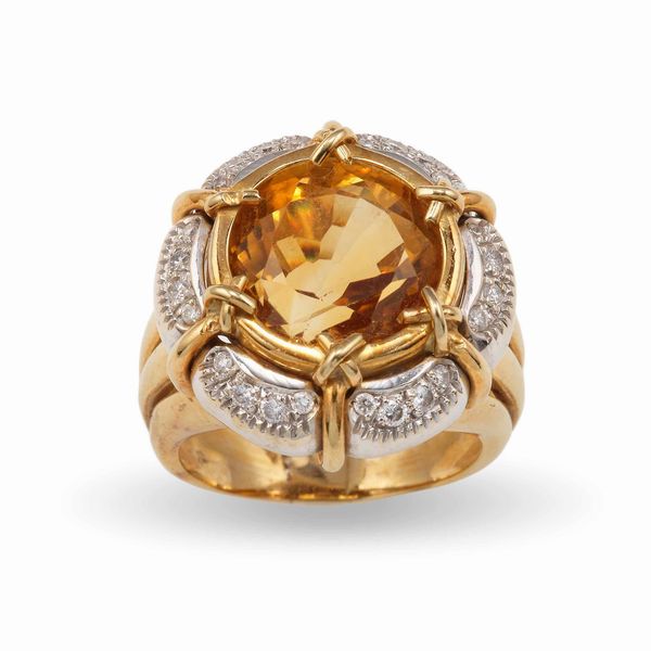Anello ocn grande quarzo citrino e diamanti  - Asta Gioielli - Associazione Nazionale - Case d'Asta italiane