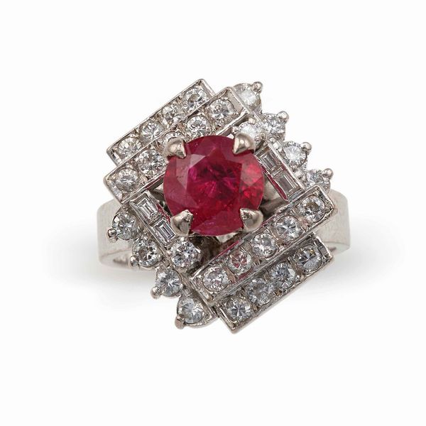Anello con rubino di 1.00 circa e diamanti  - Asta Gioielli - Associazione Nazionale - Case d'Asta italiane