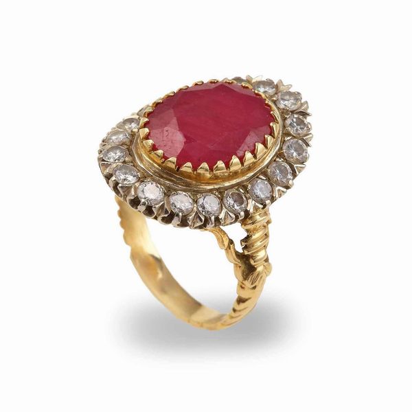 Anello con rubino taglio ovale e diamanti taglio brillante  - Asta Gioielli - Associazione Nazionale - Case d'Asta italiane