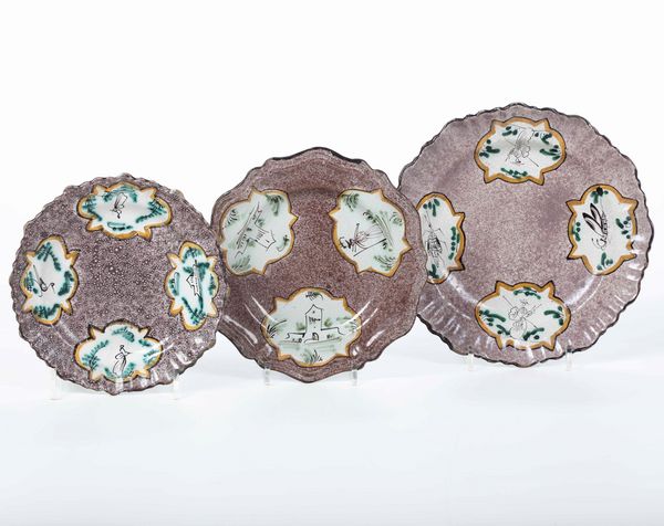 Tre piatti<BR>Liguria, XIX secolo (?)<BR>  - Asta Maioliche, Porcellane e Vetri - Associazione Nazionale - Case d'Asta italiane