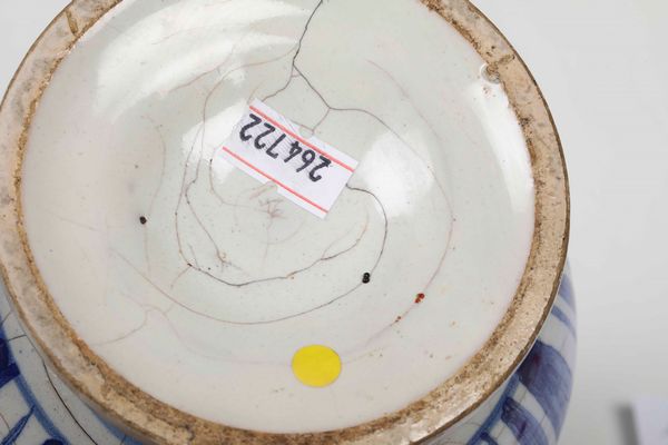 Coppia di albarelli<BR>Italia settentrionale, Probabilmente Veneto, XVIII secolo  - Asta Maioliche, Porcellane e Vetri - Associazione Nazionale - Case d'Asta italiane