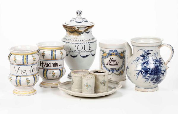 Lotto misto di maioliche<BR>XVIII e XIX secolo  - Asta Maioliche, Porcellane e Vetri - Associazione Nazionale - Case d'Asta italiane