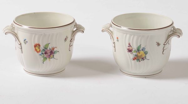 Coppia di rinfrescatoi<BR>Germania, Manifattura di Nymphenburg, XX secolo  - Asta Maioliche, Porcellane e Vetri - Associazione Nazionale - Case d'Asta italiane