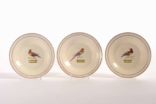 Tre piatti<BR>Napoli, Fabrica Migliuolo-Giustiniani, terzo decennio del XIX secolo  - Asta Maioliche, Porcellane e Vetri - Associazione Nazionale - Case d'Asta italiane