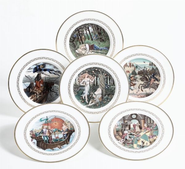 Sei piatti The King Arthur Plates<BR>Inghilterra, Manifattura Royal Worcester, XX secolo  - Asta Maioliche, Porcellane e Vetri - Associazione Nazionale - Case d'Asta italiane