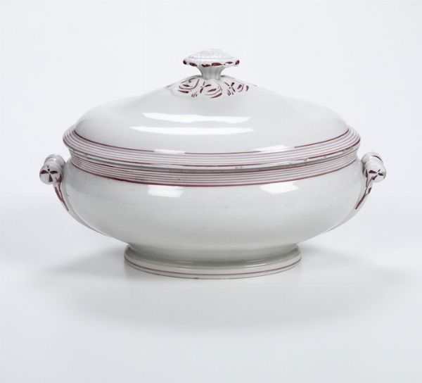 Tre zuppiere, una brocca e un filtro  - Asta Maioliche, Porcellane e Vetri - Associazione Nazionale - Case d'Asta italiane