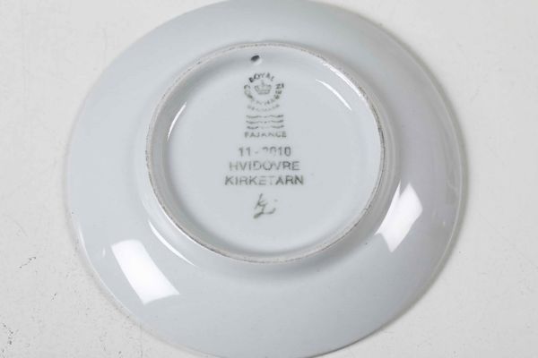 Ventisei piatti celebrativi<BR>XX secolo  - Asta Maioliche, Porcellane e Vetri - Associazione Nazionale - Case d'Asta italiane