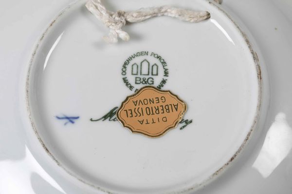 Ventisei piatti celebrativi<BR>XX secolo  - Asta Maioliche, Porcellane e Vetri - Associazione Nazionale - Case d'Asta italiane