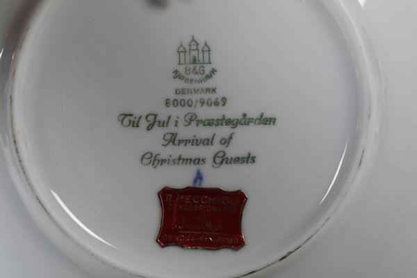 Ventisei piatti celebrativi<BR>XX secolo  - Asta Maioliche, Porcellane e Vetri - Associazione Nazionale - Case d'Asta italiane