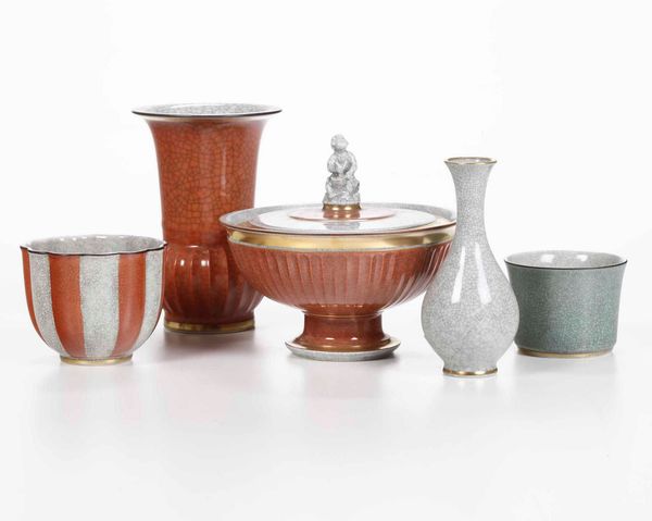 Cinque porcellane<BR>Danimarca, Manifattura Royal Copenhagen, 1950-1960 circa  - Asta Maioliche, Porcellane e Vetri - Associazione Nazionale - Case d'Asta italiane