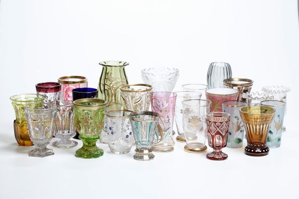 Ventitre bicchieri, XIX e XX secolo<BR><BR>  - Asta Maioliche, Porcellane e Vetri - Associazione Nazionale - Case d'Asta italiane