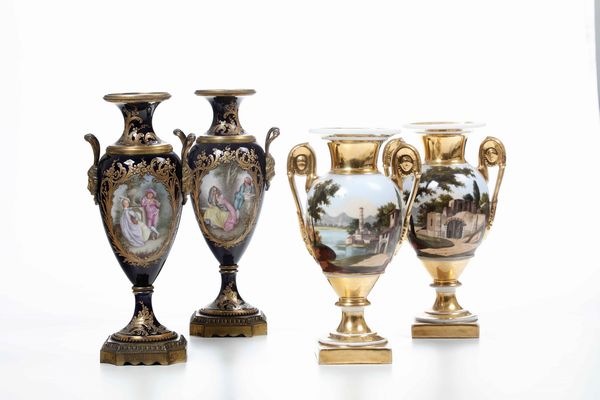 Due coppie di vasi<BR>Francia e Italia, XIX secolo  - Asta Maioliche, Porcellane e Vetri - Associazione Nazionale - Case d'Asta italiane