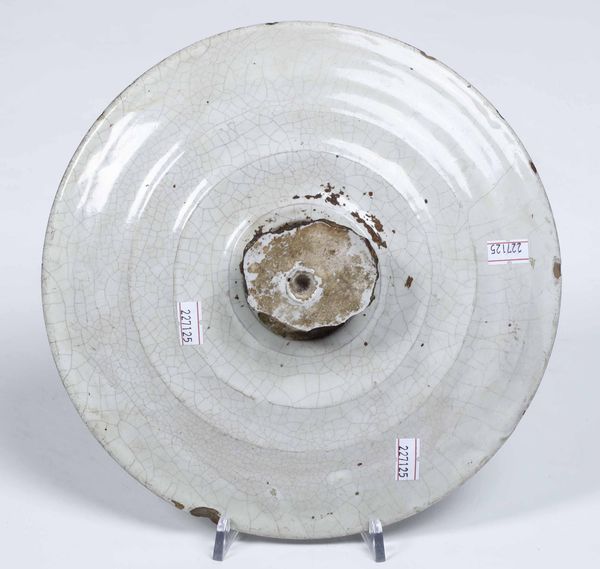 Alzatina raffigurante la deposizione<BR>Deruta, XVII secolo  - Asta Maioliche, Porcellane e Vetri - Associazione Nazionale - Case d'Asta italiane