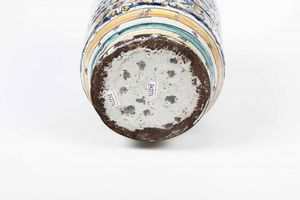 Albarello<BR>Sicilia, Caltagirone, XX secolo (?)  - Asta Maioliche, Porcellane e Vetri - Associazione Nazionale - Case d'Asta italiane