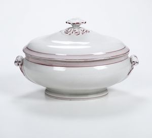 Tre zuppiere, una brocca e un filtro  - Asta Maioliche, Porcellane e Vetri - Associazione Nazionale - Case d'Asta italiane