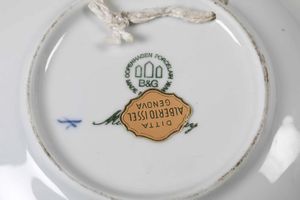 Ventisei piatti celebrativi<BR>XX secolo  - Asta Maioliche, Porcellane e Vetri - Associazione Nazionale - Case d'Asta italiane