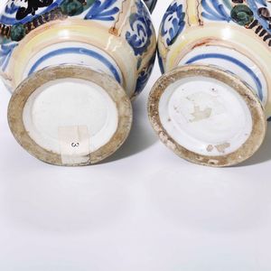 Coppia di boccali<BR>Pesaro, prima met del XIX secolo  - Asta Maioliche, Porcellane e Vetri - Associazione Nazionale - Case d'Asta italiane