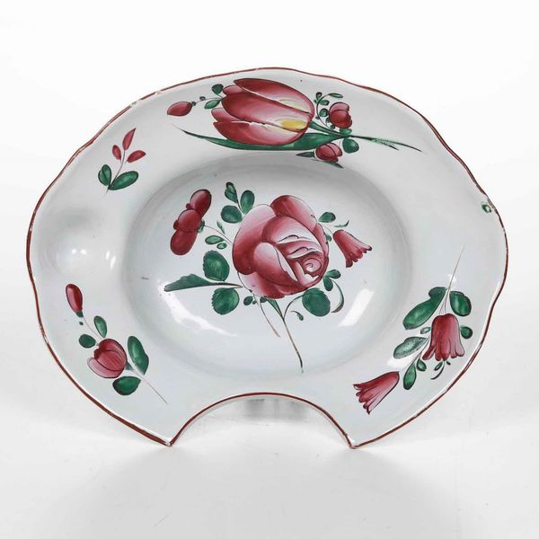 Bacile da barbiere<BR>Francia dell'est, probabilmente Les Islettes, primi del XIX secolo  - Asta Bacili da barbiere, bacinelle e fioriere in maiolica francese da collezione - Associazione Nazionale - Case d'Asta italiane