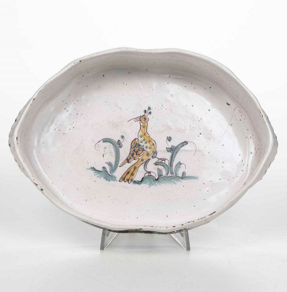 Bacinella<BR>Francia, Manifattura di Samadet (Landes, Nuova Aquitania), seconda met XVIII secolo  - Asta Bacili da barbiere, bacinelle e fioriere in maiolica francese da collezione - Associazione Nazionale - Case d'Asta italiane