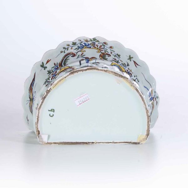 Fioriera <BR>Francia, Rouen, 1745-1750 circa <BR>  - Asta Bacili da barbiere, bacinelle e fioriere in maiolica francese da collezione - Associazione Nazionale - Case d'Asta italiane